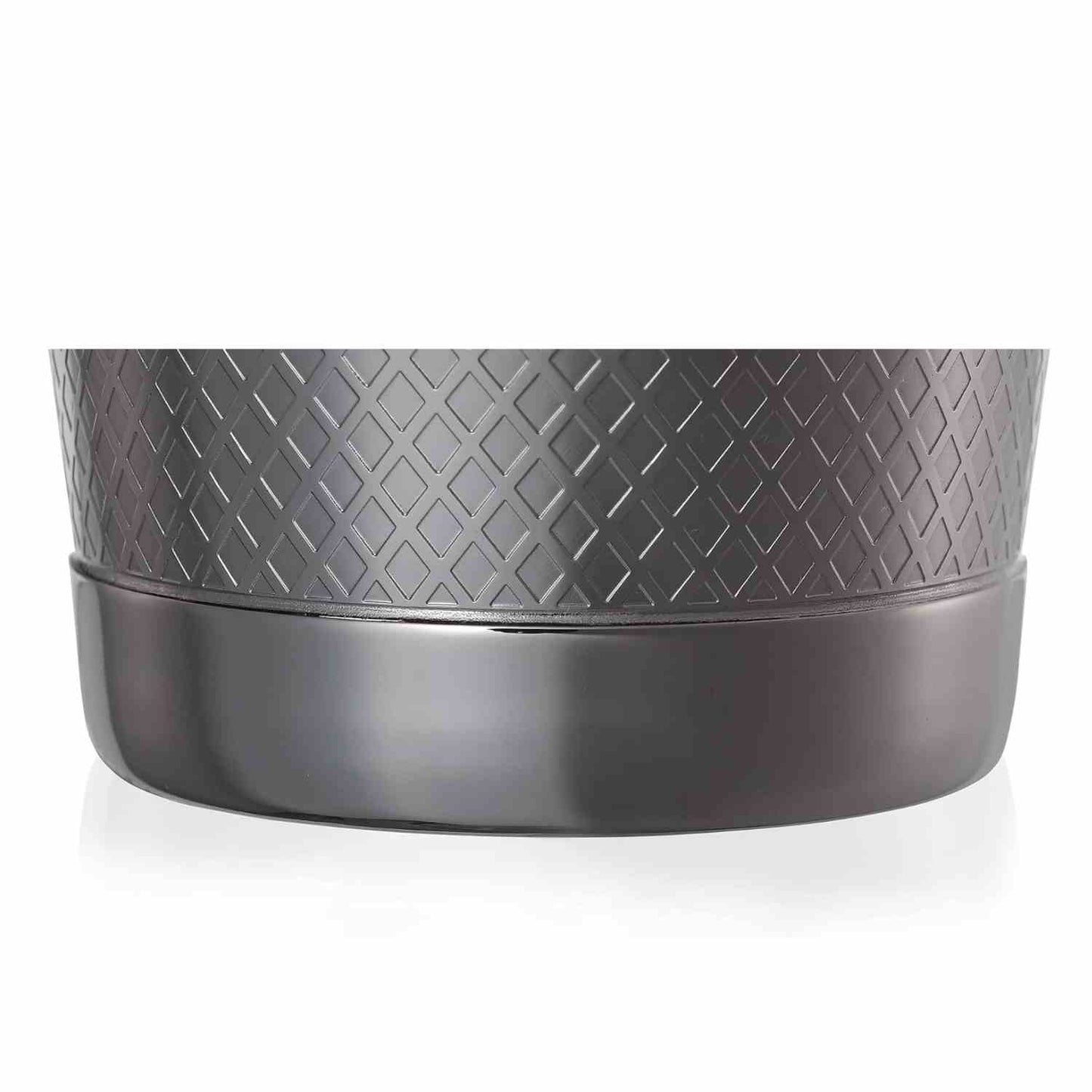 A close-up of the Barfly Gun Metal Black colored diamond lattice shaker cocktail tin set of 18 oz and 28 oz on a white background